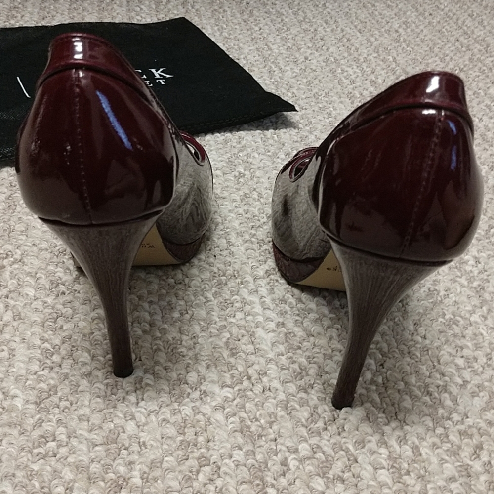 Shoes - Picture 2 of 8